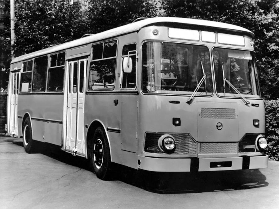  ЛиАЗ-677М 1982 года  (фото 5 из 6)